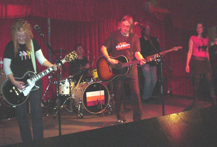 The gang all focused (l-r): Kris, Dave Moe, Brad, Renee